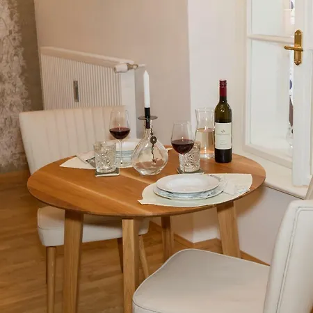 Joanneum Апартаменты